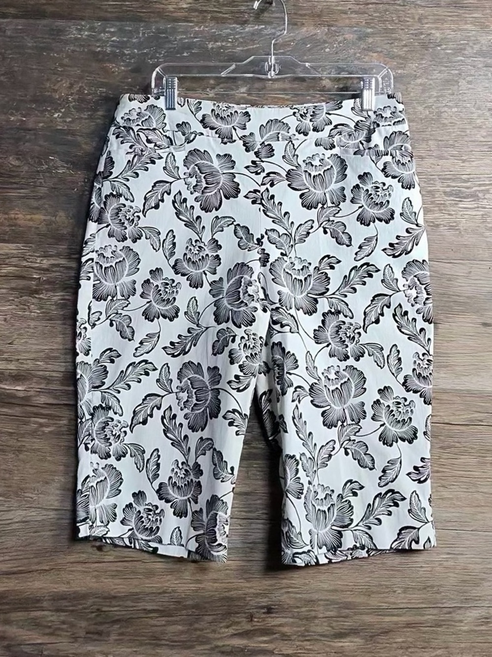 Chico's Black Floral Print Bermuda Bike Shorts on White